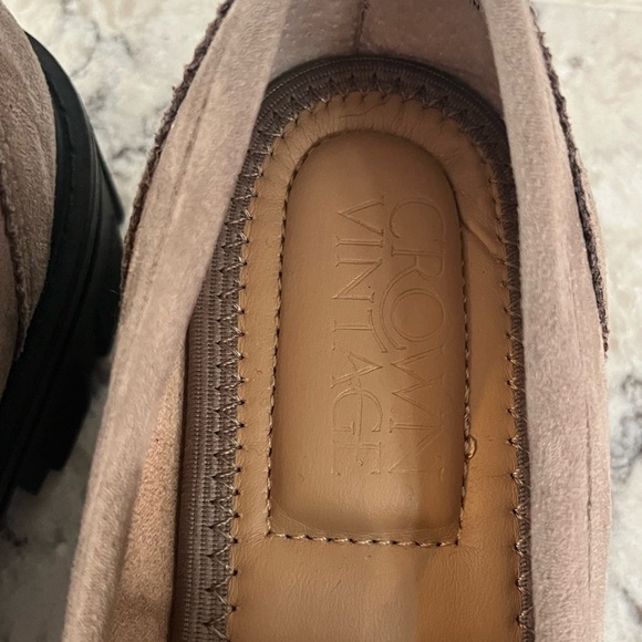 Crown Vintage Tan Flats with Black Soles - Picture 7 of 7